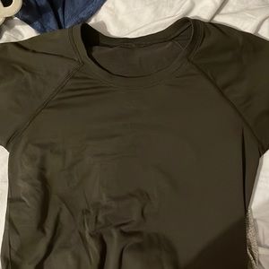 black lululemon short sleeve